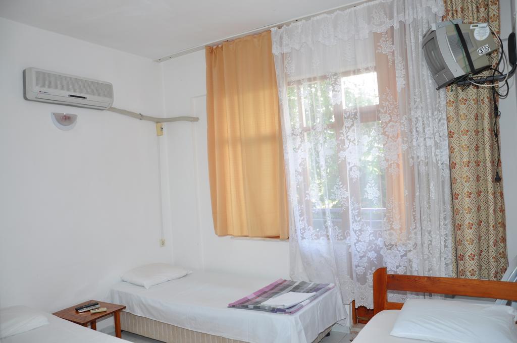 Keramos Pansiyon Finike Rom bilde